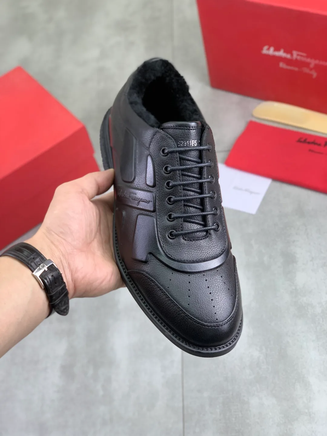 Men's Men's Shoes P560💰[New Style] Maoli 🆘[Salvatore Ferragamo] Ferragamo's latest casual business leather shoes for men! Listed simultaneously! The fabric is made of specially imported original calfskin, the lining is made of imported warm fleece, and the original combination outsole is absolutely luxurious and leads the fashion trend. Matching code: 39-44 (45 customized) 5️⃣ colors available